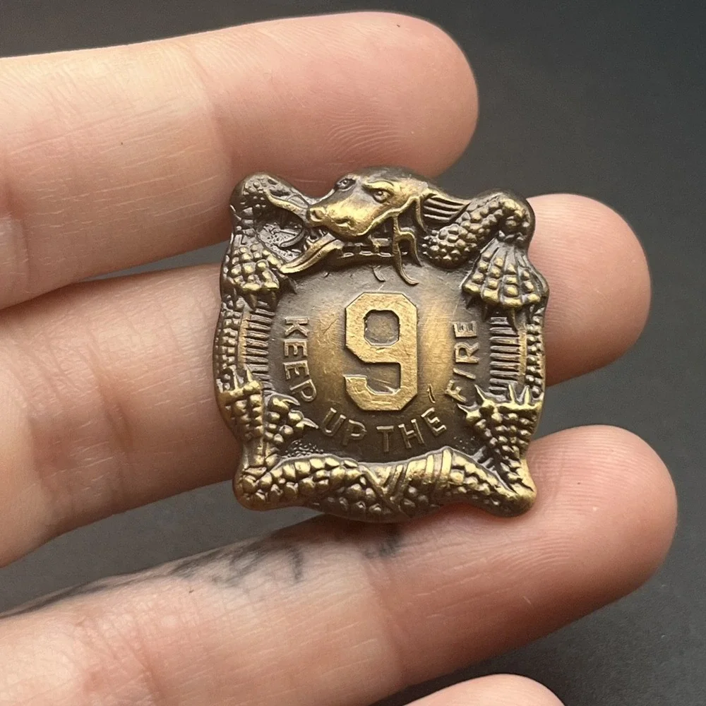 9th Infantry Regiment Union Crest Keep Up The Fire Chinese Dragon‎ Lapel Hat Pin